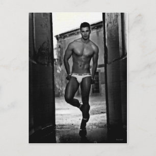 SKETCH: Italienischer Hunk in Briefs Postkarte