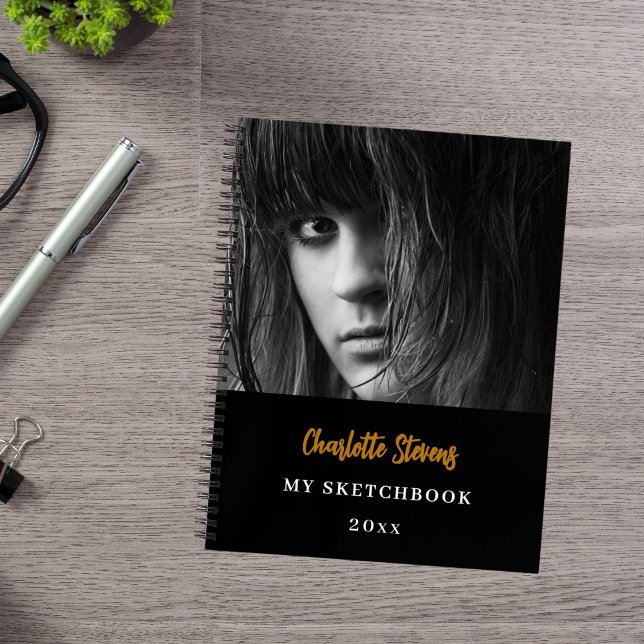 Sketchbook Foto Schwarz-weißes Gold Notizbuch (Von Creator hochgeladen)