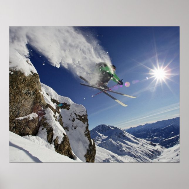 Skier in Midair Poster (Vorne)