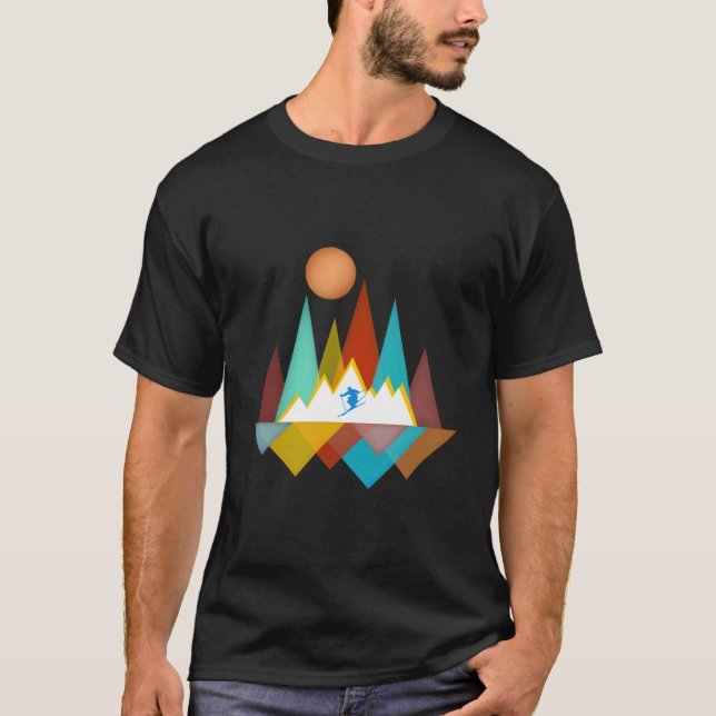 Skier Snow Skiing Outdoor Mountains Forest Nature T-Shirt (Vorderseite)