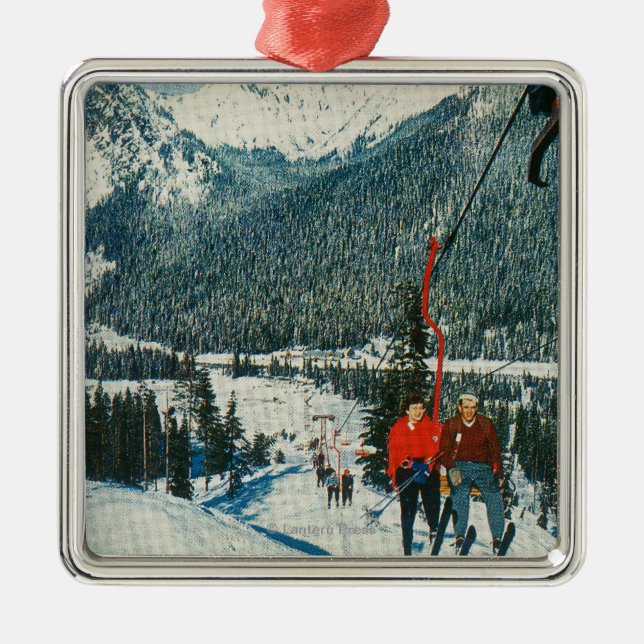 Skifahrer auf dem ChairliftSnoqualmie Durchlauf, Silbernes Ornament (Vorne)