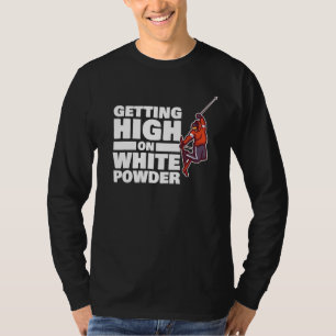 Skifahrer mit weißem Pulverschnee T-Shirt