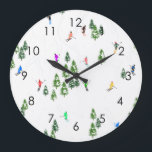 Skifahrer SkiIllustration Skiwinterpiste Große Wanduhr<br><div class="desc">Cooles Wintermotiv-Design mit Skifahrern, die Skipisten zwischen schneebedeckten Tannenbäumen in den Alpen abfahren. Freeride-Skifahrer tragen farbenfrohe Vintage Retroski-Anzüge und fahren mit Skiern auf weißem, schneebedecktem Bergland abwärts. Wunderschönes Wintersportspendengeschenk für Skifahrer in Ihrem Kreis von Freunden, Kollegen oder Familie. Whimsical Skier Kunstwerk Illustration Design. Skifahrer Ski Wohngestaltung, Skiteam, Skicoach Geschenk. Skifahrer...</div>