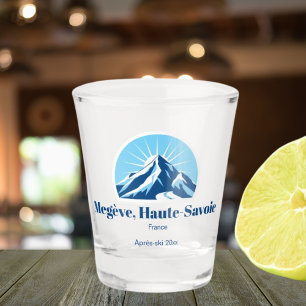 Skiort Megève Haute-Savoie Frankreich Schnapsglas