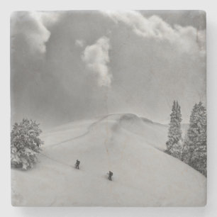Skitourengeher im Pulverschnee Steinuntersetzer