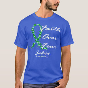 Skoliose Awareness über Angst in dieser Familie T-Shirt