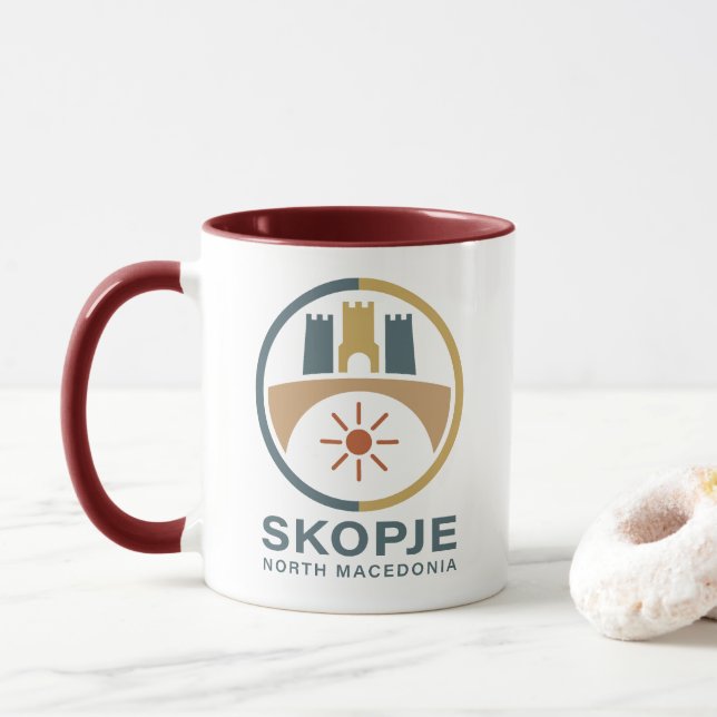 Skopje North Macedonia Europe Tasse (Mit Donut)