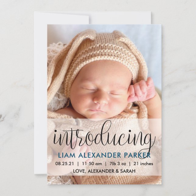 Skript Einführung Dunkelblauer Baby Boy Foto Ankündigung (Vorderseite)