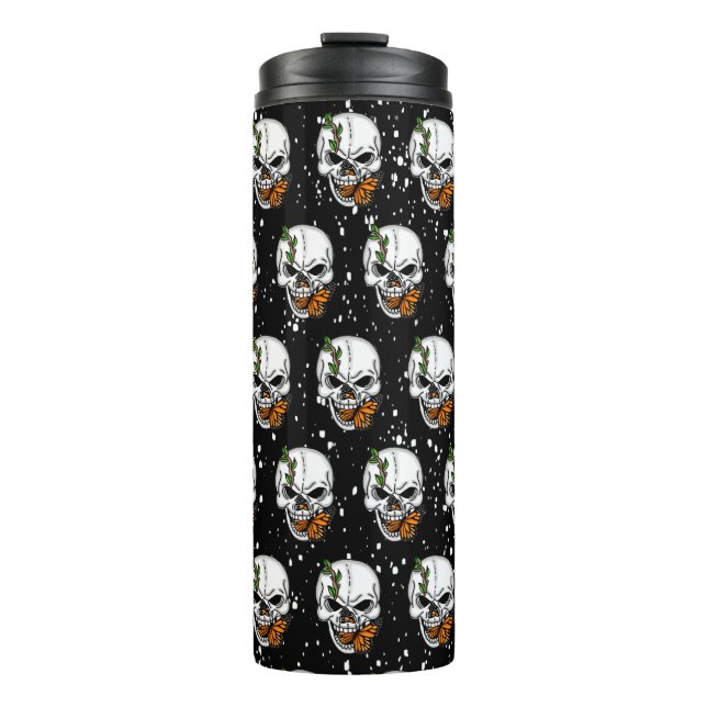 Skull mit Monarch Butterfly Schwarzer Hintergrund Thermosbecher (Vorderseite)