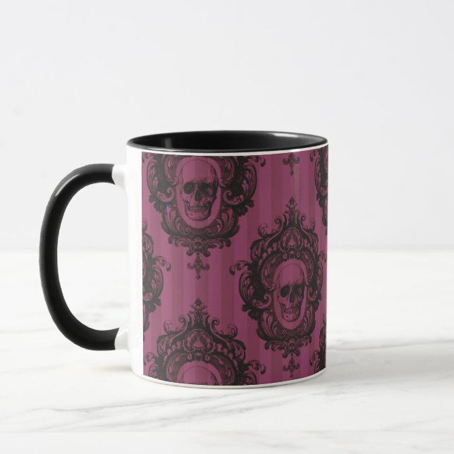 Skull-Muster auf rosa Vertikale Streifen Halloween Tasse (Links)