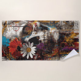 Skull with Flowers Street Art Floral Grunge Design Strandtuch