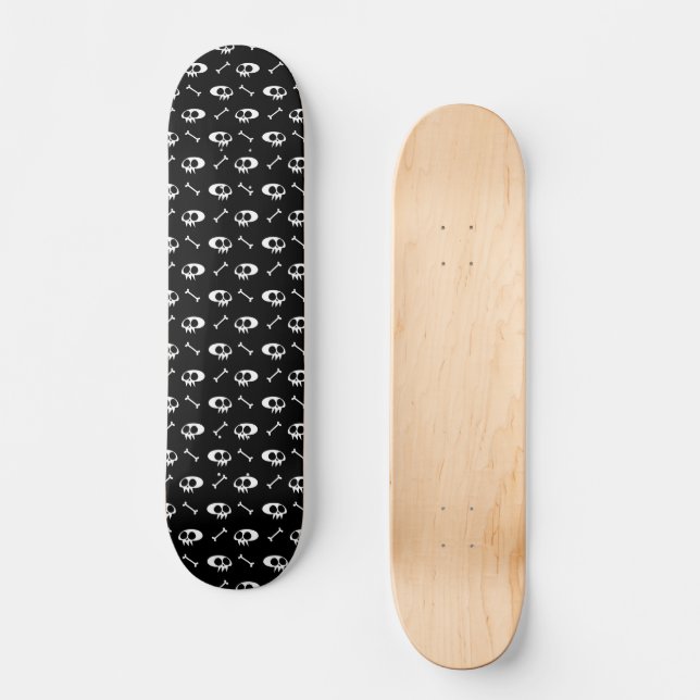 Skulls auf der schwarzen Skateboard (Vorderseite)
