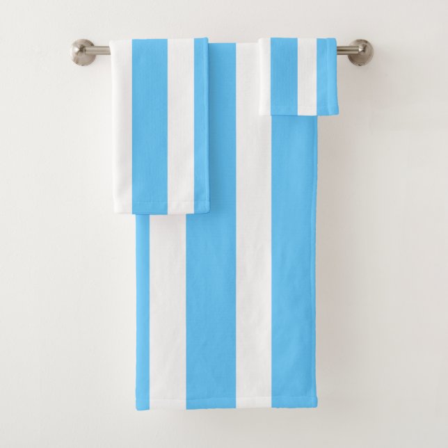 Sky Blue and White Cabana Stripes  Badhandtuch Set (Insitu)