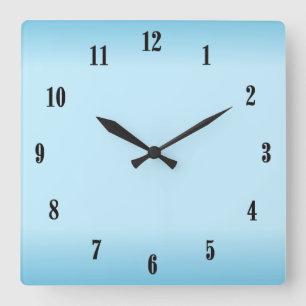 Sky Blue Black Numbers Quadratische Wanduhr