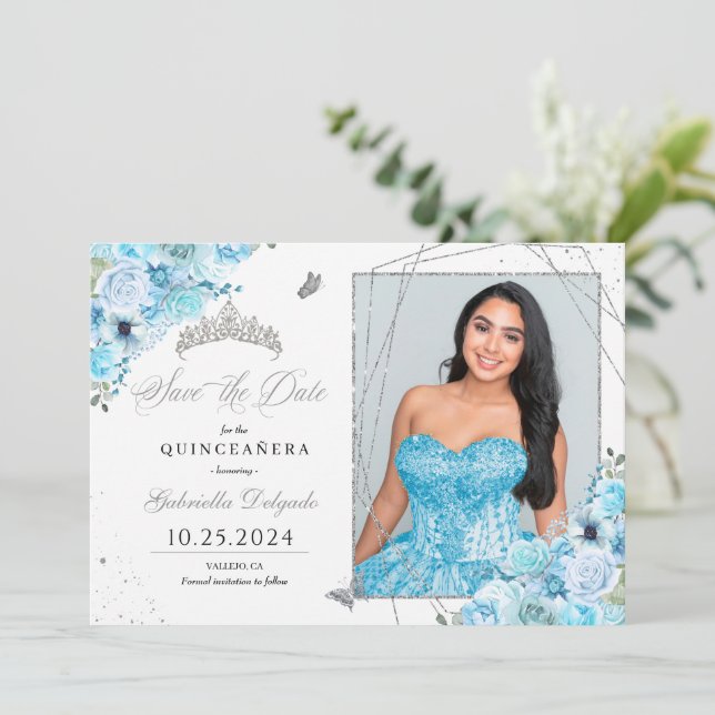 Sky Blue & Silver Quinceañera Save the Date Foto Einladung (Stehend Vorderseite)