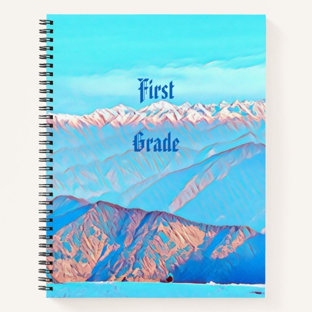 Sky Blue Snow Clad Mountain Range erste Klasse Notizbuch (Vorderseite)