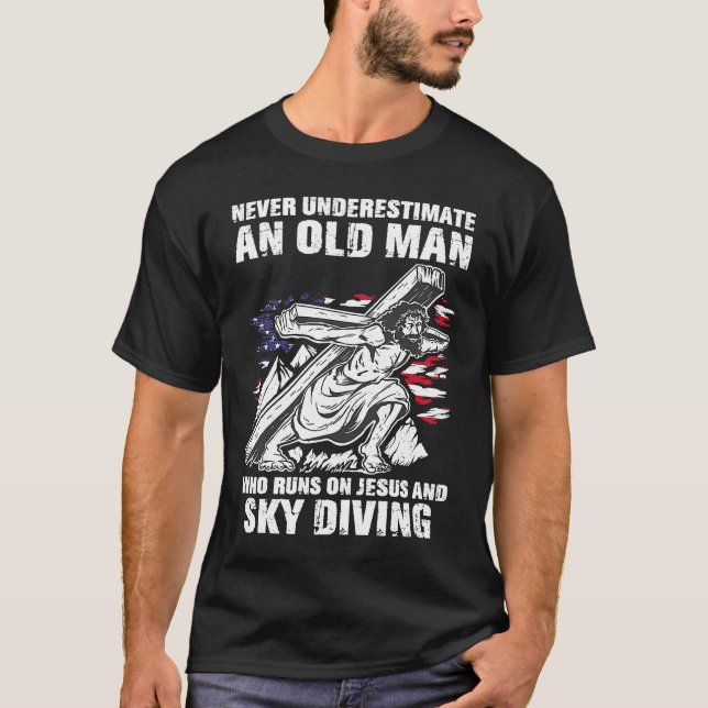 Sky Diving Dad Christian Skydiving Grandpa T-Shirt (Vorderseite)