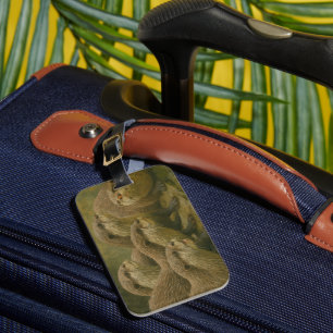 Skybound Grace - Lioness auf dem Ledge Luggage Tag Gepäckanhänger