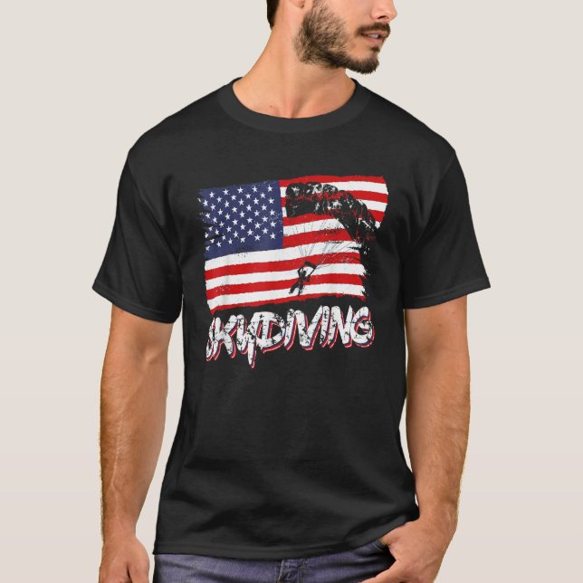 Skydive Parachute Skydiver Parachutist USA Flag Di T-Shirt (Vorderseite)