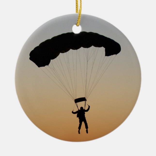Skydiver Parachute bei Sunset Sky Diver Keramik Ornament (Vorne)