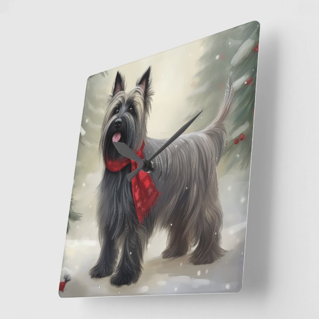 Skye Terrier Dog in Snow Weihnachten Quadratische Wanduhr (Winkel)