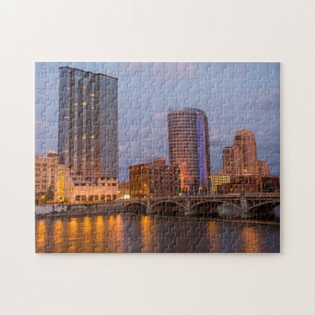 Skyline bei Dusk, am Grand River 2 Puzzle (Horizontal)