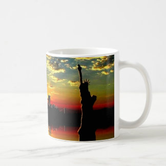 SKYLINE-DENKMAL KAFFEETASSE