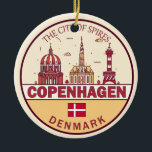 Skyline Emblem in Kopenhagen Keramik Ornament<br><div class="desc">Kopenhagen minimalistisches,  farbenfrohes Kunstdesign mit Sehenswürdigkeiten und Sehenswürdigkeiten der Stadt in Dänemark.</div>