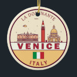 Skyline-Emblem in Venedig Keramik Ornament<br><div class="desc">Venedig minimalistisches,  farbenfrohes Kunstdesign mit Denkmälern und Sehenswürdigkeiten der Stadt in Italien.</div>