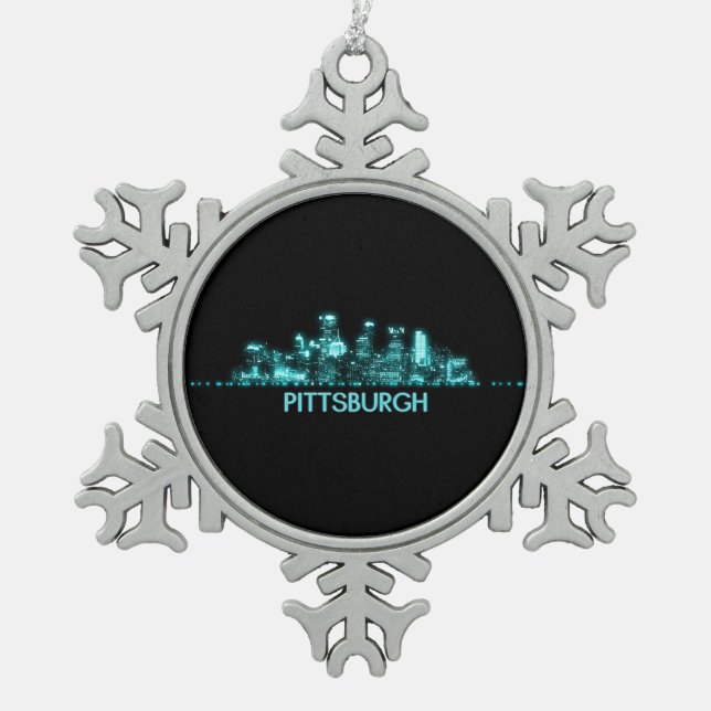 Skyline Pittsburgh Schneeflocken Zinn-Ornament (Vorderseite)