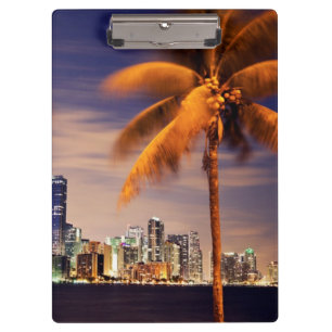 Skyline USA, Florida, Miami an der Dämmerung Klemmbrett