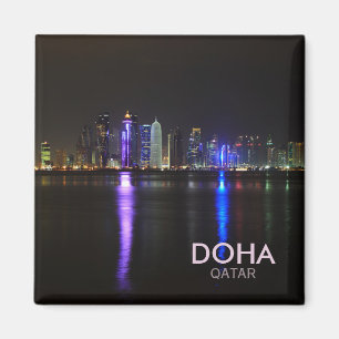 Skyline von Doha, Katar am nächtlichen Quadrat Magnet