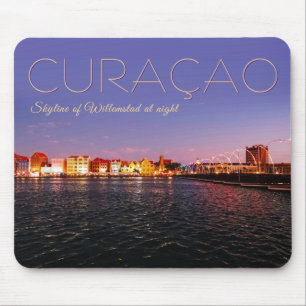 Skyline von Willemstad in der Nacht Mousepad