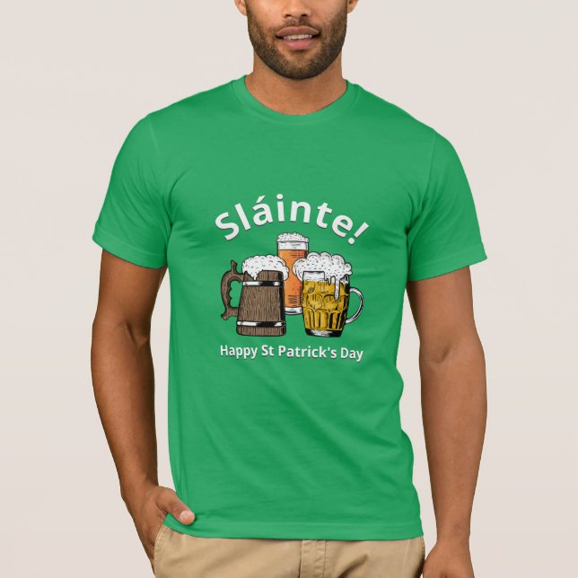 Sláinte! HAPPY ST PATRICK'S DAY Cartoon Biere T-Shirt (Vorderseite)