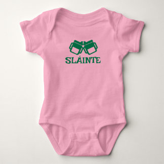 SLÁINTE sippy pink bodysuit  Baby Strampler