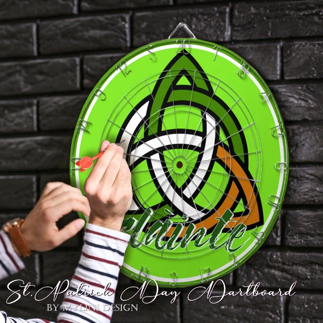 Slainte St. Patrick's Day Celtic Triquetra Irish Dartscheibe (Von Creator hochgeladen)