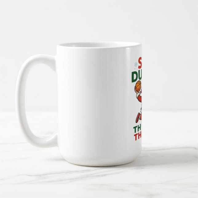 Slam Dunkin Through The Snow- Christmas Basketball Kaffeetasse (Links)