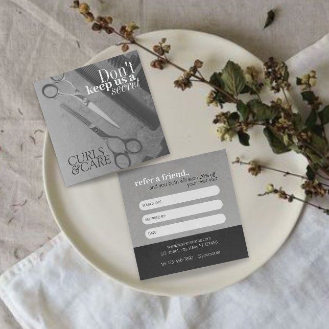 Sleek Grey Salon Essential Discount Coupon—Beauty Empfehlungskarte (Von Creator hochgeladen)