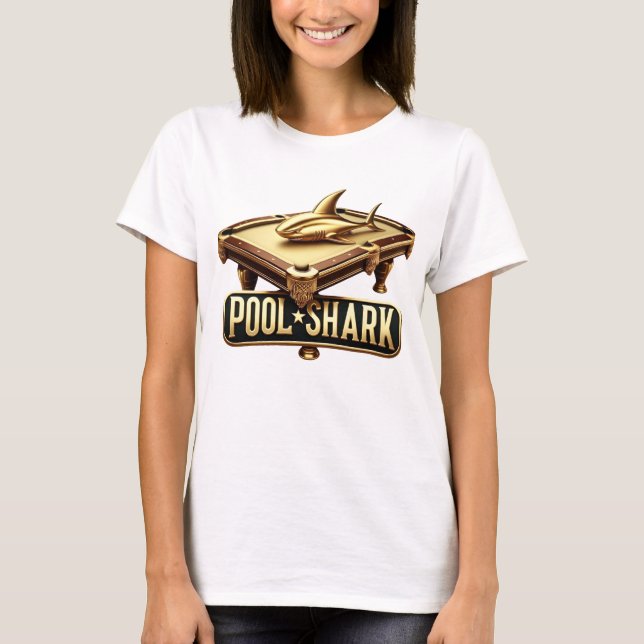 Sleek Pool Shark: Ein meisterhaftes Spiel T-Shirt (Vorderseite)