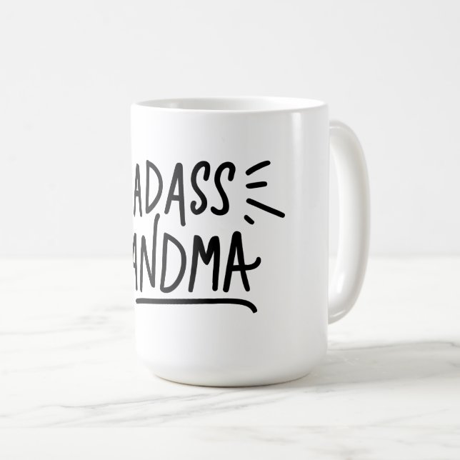 Sleek-Raffinesse: Badass Grandma Kaffeetasse (VorderseiteRechts)