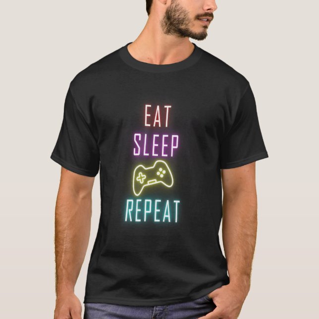 Sleep Game Repeat Gamer essen T-Shirt (Vorderseite)
