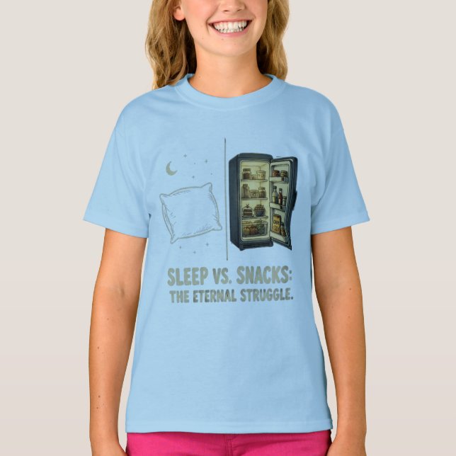 Sleep Vs Snacks Der ewige Kampf T-Shirt (Vorderseite)