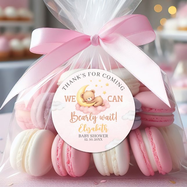 Sleeping Bear – We Can Bearly Wait Runder Aufkleber (Von Creator hochgeladen)