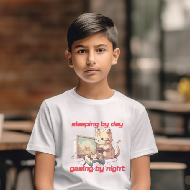"Sleeping by Day Gaming by Night" Cat Video Game T-Shirt (Von Creator hochgeladen)