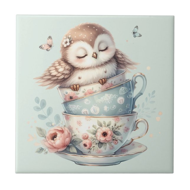 Sleeping Owl in Stacked Floral Teacups Fliese (Vorderseite)