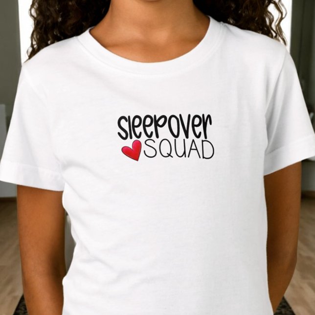 Sleepover Squad Heart Party Favor T-Shirt (Von Creator hochgeladen)