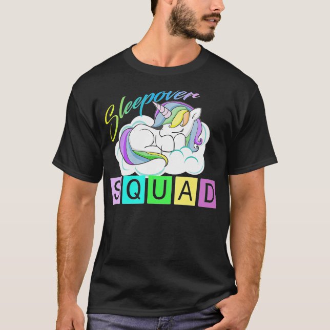 Sleepover Squad, Unicorn Themed Pajama-Tiere hum T-Shirt (Vorderseite)