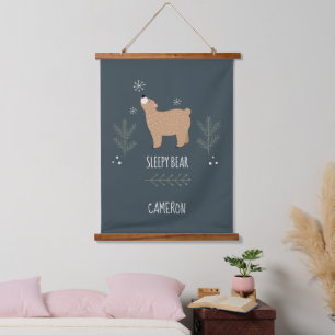 Sleepy Bear Wandteppich Mit Holzrahmen
