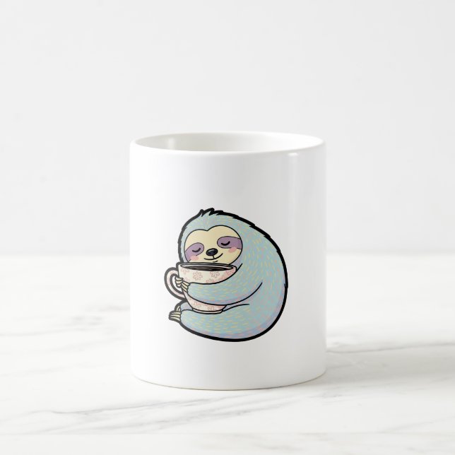 Sleepy Sloth with Coffee – Cute Cozy Illustration Kaffeetasse (Mittel)