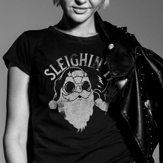 Sleighin It Funny Santa Sleigh Christmas T-Shirt (Sleighin It Funny Santa Sleigh Christmas T-Shirt)